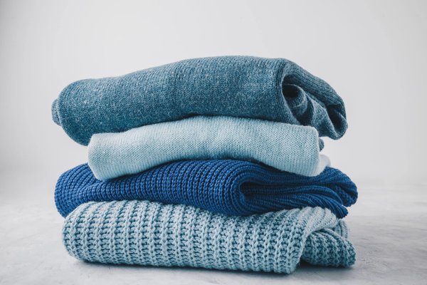 Les sweats plaids : Le secret pour réchauffer les cœurs en hiver ?
