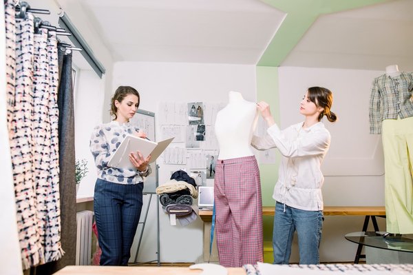 Quelles sont les dernières tendances en matière de mode féminine ?