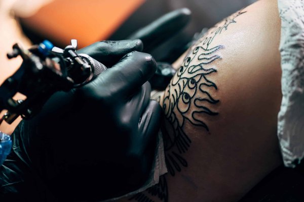 Pourquoi choisir de se faire tatouer chez black hat tattoo à nice ?